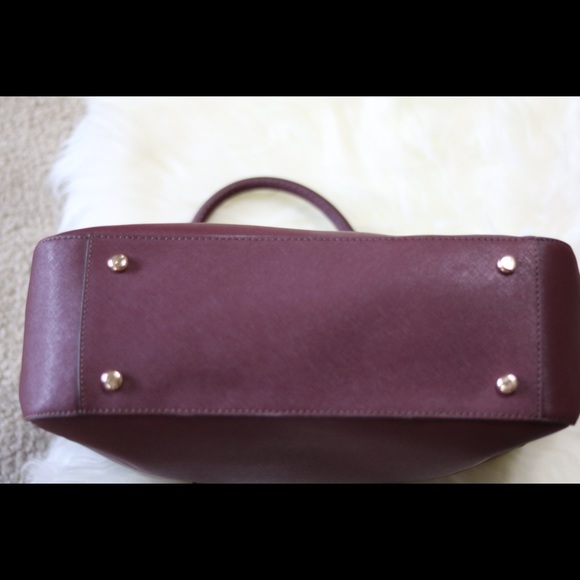 Henri Bendel Top Handle Satchel Very Rare, Wine. - Picture 4 of 11